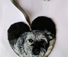 Charger l&#39;image dans la galerie, Commission - Acrylic Pet Portrait on a slate heart